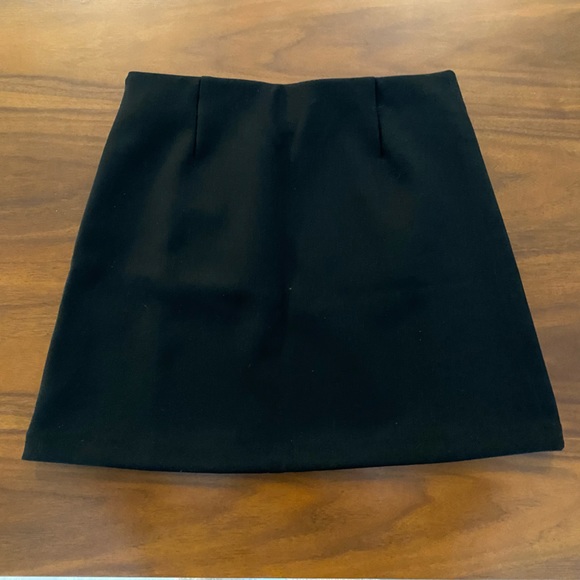 Black Zara Mini Skirt - Picture 4 of 6
